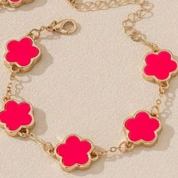 Pink & Gold Clover Necklace - Picture 4 of 4
